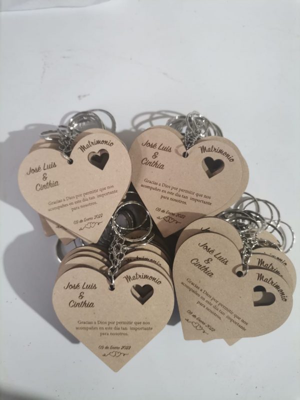 Llaveros Corazón Recuerdos de Matrimonio Personalizables